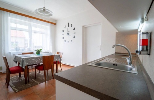 Kolin 2 House | Wonderful private villa for 5 people with WIFI, TV, terrace, pets allowed and parking