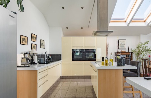 Swalecliffe House | Wonderful family beach house sleeping 7 guests in 4 bedrooms