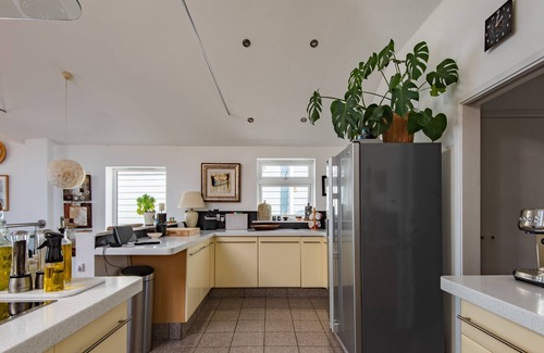 Swalecliffe House | Wonderful family beach house sleeping 7 guests in 4 bedrooms