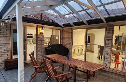 Molendinar House | Wonderful family home on the Gold Coast.