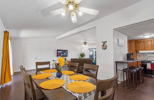 Sunridge Estates House | WONDERFUL Family Home w/Scenic Views