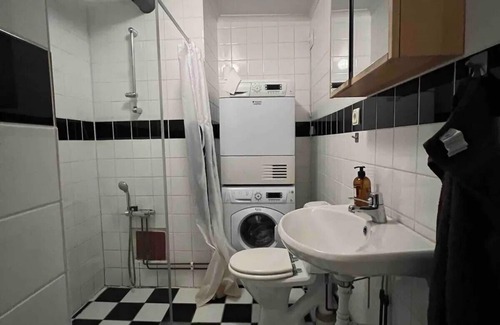 Huvudsta Apartment | Wonderful holiday apartment in the middle of Stockholm and 50 meters from the lake and swimming area