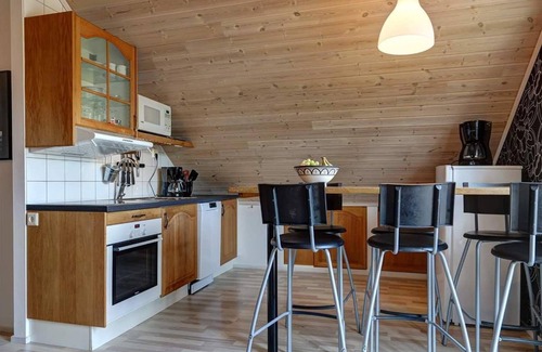 Sunningen Apartment | Wonderful holiday apartment with sea views on the west coast