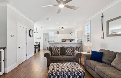 Port St. Joe House | Wonderful Home Close to the Beach w/Shared Pool & Hot Tub, Free WiFi, AC