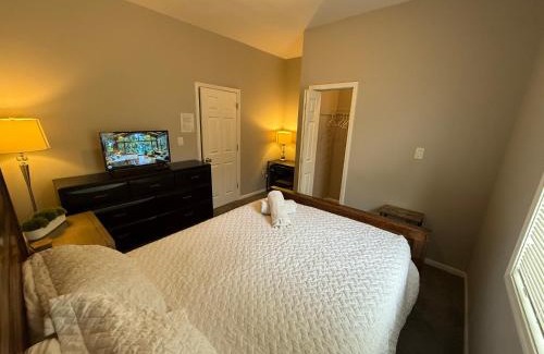 New City House | Wonderful Home Close to Downtown Chicago - Free Parking