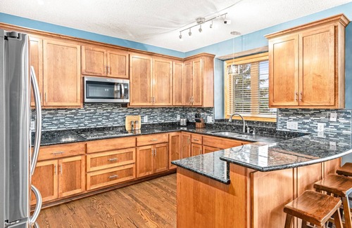 Rosemount House | Wonderful home in prime Rosemount location.nn