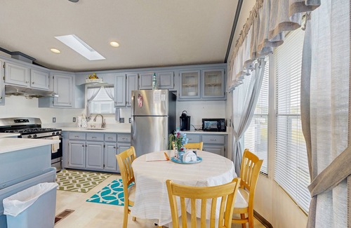 Assateague Pointe House | Wonderful Home w/Enclosed Backyard, Private Washer & Dryer + Shared Pool