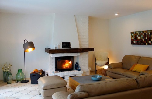 Rosengarten House | Wonderful, idyllically located cottage with hot tub and views of the countryside.