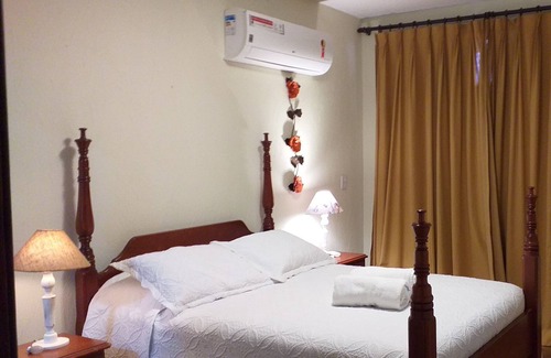 Araras House | Wonderful Mountain Home with Beautiful Mountain Views at Cond Denasa