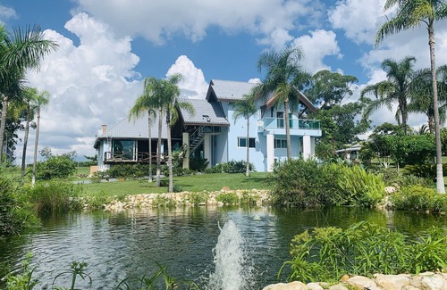 Bofete House | WONDERFUL NATURAL LANDSCAPING