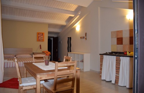 Santa Venerina House | Wonderful open space with swimming pool, barbecue garden ample private parking.