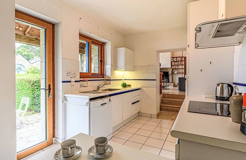 La Trinite-sur-Mer House | Wonderful private villa for 4 guests with TV and terrace