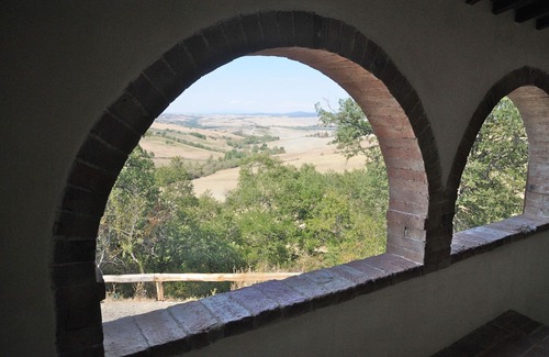 Castiglione d'Orcia Villa | Wonderful private villa with private pool, A/C, WIFI, panoramic view, parking, close to Montalcino