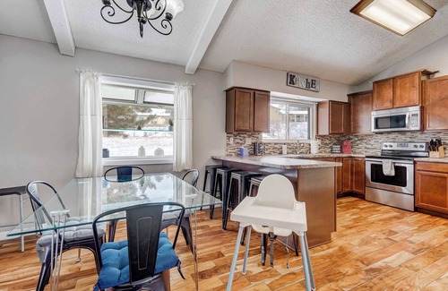 Village Seven House | Wonderful Pines! Spacious Yard w/Hot Tub