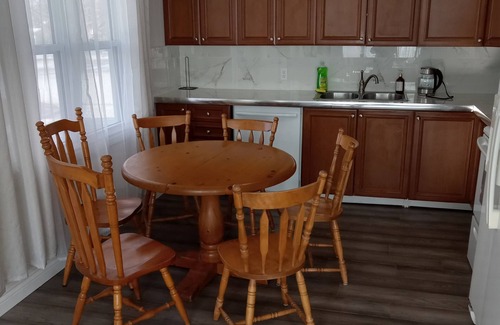 Alcona House | Wonderful place of Lake Simkoe