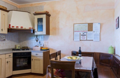 Lake Bracciano Villa | Wonderful private villa with private pool, WIFI, A/C, TV, patio, pets allowed and parking