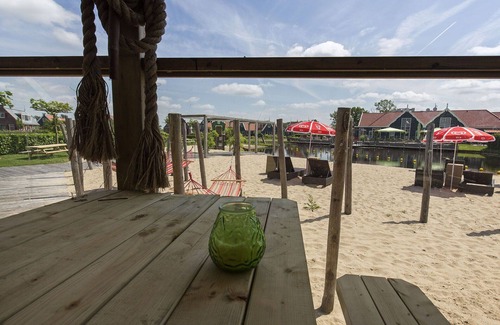 West-Graftdijk House | Wonderful private villa for 10 people with WIFI, pool, TV, terrace and parking