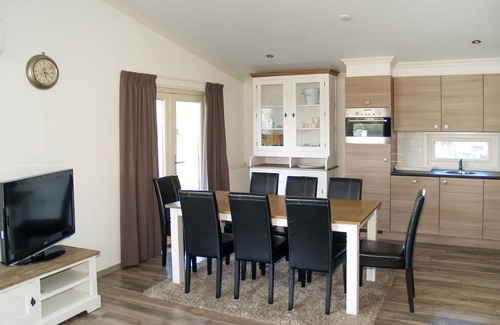 West-Graftdijk House | Wonderful private villa for 6 people with WIFI, TV, terrace and parking