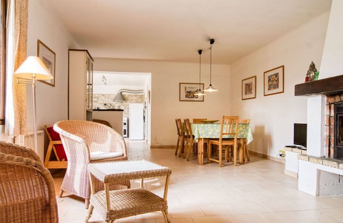 Chateaudouble House | Wonderful private villa for 6 guests with private pool, TV, patio and parking