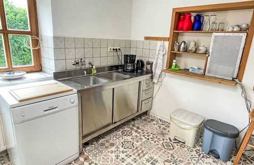 Gottfrieding House | Wonderful private villa for 15 people with WIFI, TV, terrace, pets allowed and parking