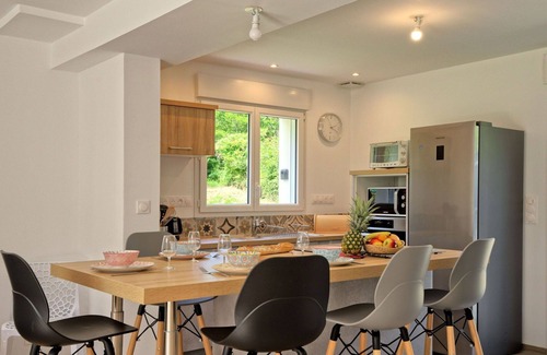Plougrescant House | Wonderful private villa for 4 guests with TV, terrace and parking