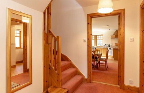 Nethy Bridge Villa | Wonderful private villa for 8 people with WIFI, TV, patio and parking