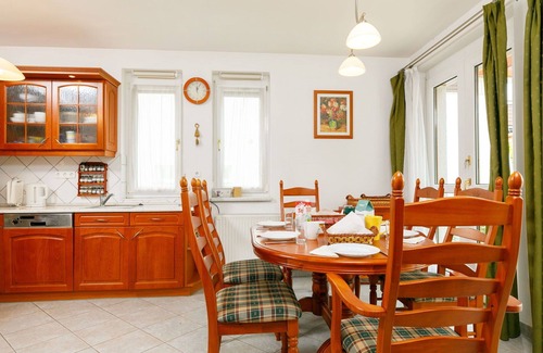 Balatonoszod House | Wonderful private villa for 10 guests with WIFI, A/C, TV and terrace