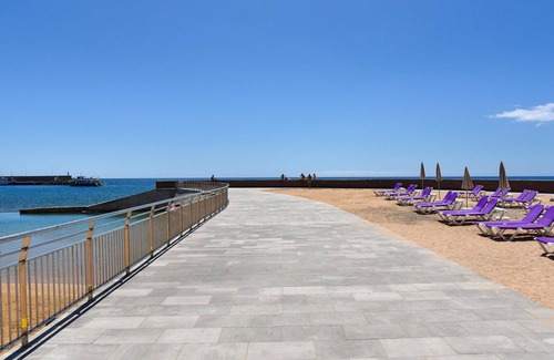 San Bartolome de Tirajana Villa | Wonderful private villa for 8 guests with WIFI, private pool, A/C, TV, terrace and pets allowed