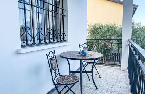 Quattordio House | Wonderful private villa for 2 guests with private pool, WIFI, patio and pets allowed