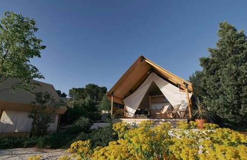 IJhorst House | Wonderful private villa for 6 guests with WIFI, pool, A/C, TV, terrace and parking