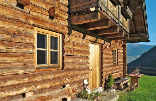 Uttendorf House | Wonderful private villa for 6 guests with WIFI, TV, terrace and parking