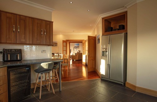 Aisgernis House | Wonderful private villa for 17 people with hot tub, WIFI, TV, patio, panoramic view and parking