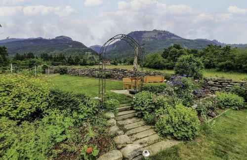 Muhldorf House | Wonderful private villa for 4 people with WIFI, TV, terrace and pets allowed