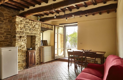Capolona Villa | Wonderful private villa with private pool, WIFI, TV, pets allowed and parking, close to Arezzo