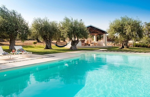 Rosolini Villa | Wonderful private villa for 10 people with A/C, private pool, WIFI, TV, patio and parking