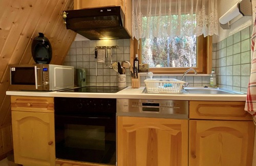 Grafenroda House | Wonderful private villa for 3 guests with WIFI, TV, patio and parking
