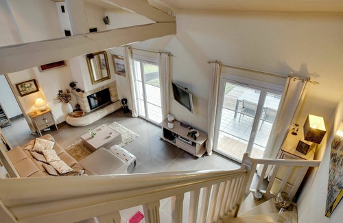 Mimizan House | Wonderful private villa for 6 people with WIFI, private pool, TV, terrace and pets allowed