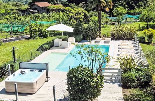 Besozzo Villa | Wonderful private villa for 8 guests with hot tub, private pool, A/C, WIFI, TV and patio