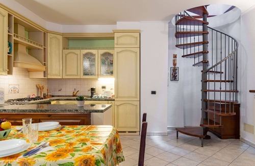 Corrido House | Wonderful private villa for 4 guests with WIFI, hot tub, TV, terrace, pets allowed and parking