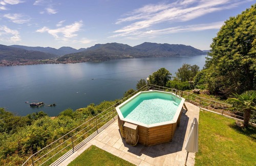 Trarego Viggiona House | Wonderful private villa for 4 people with private pool, WIFI, TV and terrace