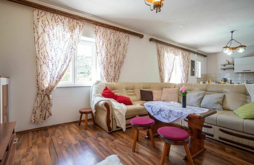 Senj House | Wonderful private villa for 4 people with private pool, WIFI, TV, terrace, pets allowed and park.