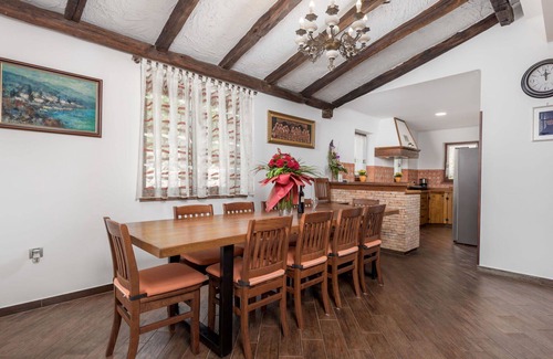 Viskovo House | Wonderful private villa for 12 guests with A/C, WIFI, private pool, TV, patio and parking