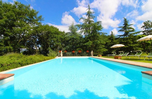 Le Piazze Villa | Wonderful private villa for 6 people with private pool, TV, pets allowed and parking