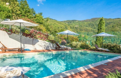 San Momme Villa | Wonderful private villa for 10 people with private pool, WIFI, TV and parking