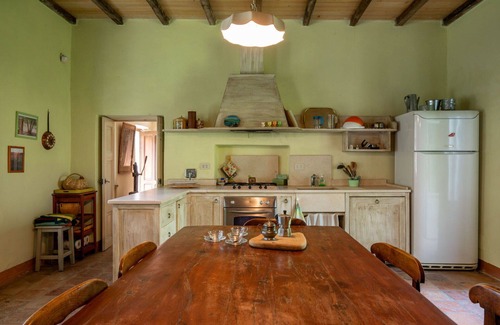 Soglio Villa | Wonderful private villa for 7 guests with TV, balcony and parking