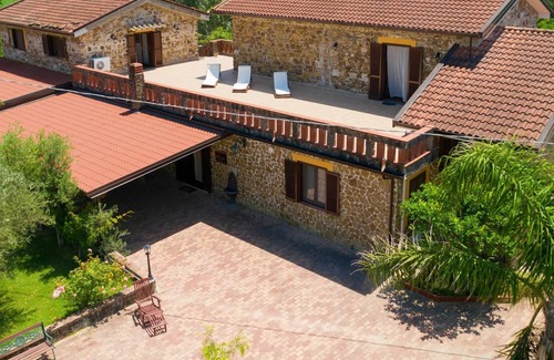 Giungano Villa | Wonderful private villa with WIFI, private pool, A/C, TV, patio, panoramic view and parking
