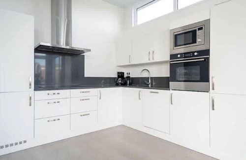 Linden House | Wonderful private villa for 8 people with WIFI, TV and terrace