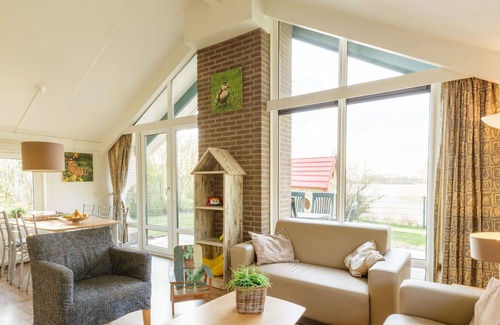 Municipality of Emmen House | Wonderful private villa for 6 people with pool, WIFI, TV, terrace and parking