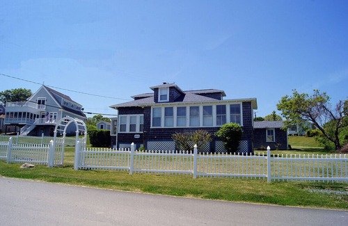 Portsmouth Cottage | Wonderful Prudence Island Cottage with 180 Degree View of Narragansett Bay