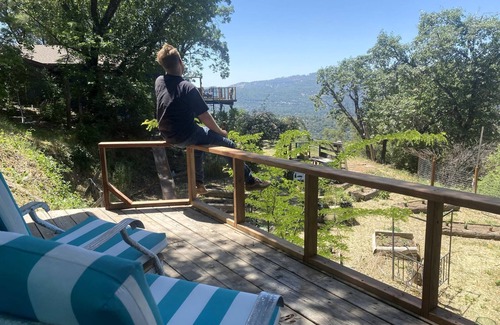 Oakhurst House | Wonderful Retro Trailer for Getaways near Yosemite